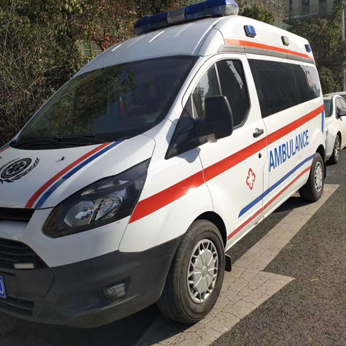 高港品质救护车出租,为您的健康出行负责